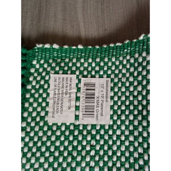 Set Of 4 Basketweave 21" X 13" Placemats With Fringe Trim 100% Cotton Green & Wh - Picture 3 of 5